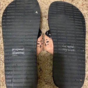 Yellow Box Shoes - Yellow box flip flops. Size 8 Yellow Box Shoes - Yellow box flip flops. Size 8